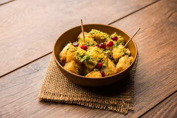 Aloo chaat or Alu chat is a popular street food originating from the Indian subcontinent, especially north India. it's an easy food recipe.