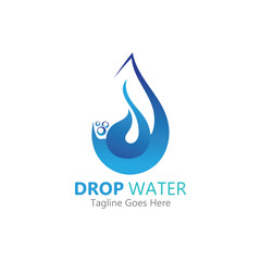 Obraz premium Creative Water drop Logo or icon Template vector illustration
