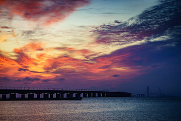 Obraz premium Storebaelt Bridge in Denmark at sunrise