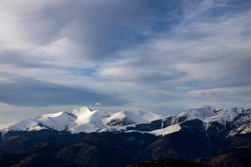 Obraz na płótnie Canvas Beautiful winter landscape in the mountains in the Carpathian Mountains Romania