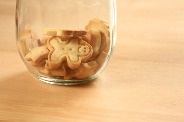 クリスマス　手作りクッキーのお菓子の家