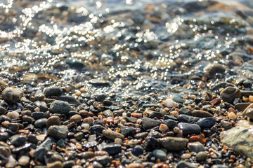 くぐり岩近くの波打ち際　山口県山陽小野田市