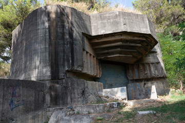 Bunker della seconda guerra mondali abbandonato (Genova, Italia)