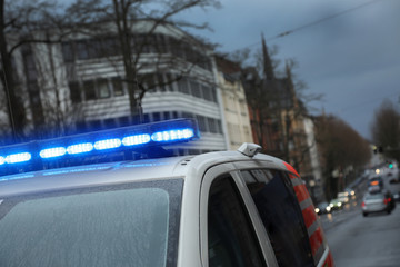 Blaulicht an einem Einsatzfahrzeug