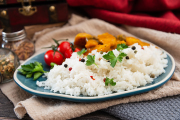 chicken tikka masala and rice basmati