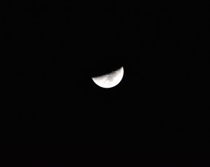 Obraz na płótnie Canvas Moon in the dark night sky