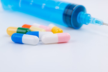 カプセル薬　注射器