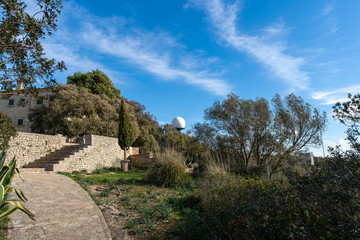 Fototapeta na wymiar Mallorca Kloster - Santuari de Nostra Senyora de Cura (Randa)