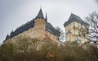 Fototapeta na wymiar old castle of Karlstejn Czech