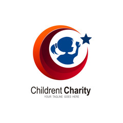 Obraz premium Children logo with dream, Children's logo reaches for dreams