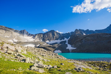Fototapeta na wymiar Upper Akchan lake. Altai landscape