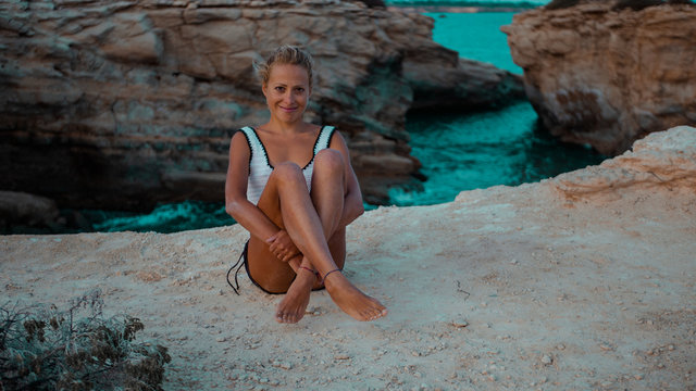 Stolen moments of happiness immersed in the nature reserve