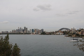 Naklejka premium View from Cremorne Point to City of Sydney, Australia