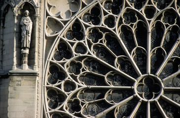 France. Paris. Rosace de la cathédrale Notre Dame de Paris.  Rose window of the Notre Dame de Paris cathedral.