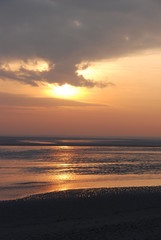 France. Baie de Somme. plage et coucher de soleil. beach and sunset.