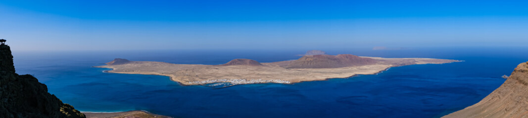 Fototapeta na wymiar Graciosa island panorama from Mirador del rio in Lanzarote, Canary islands, Spain.