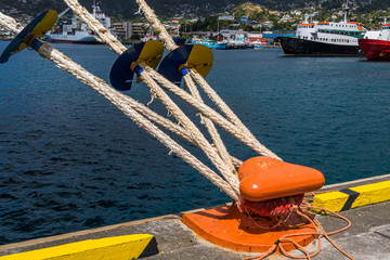 Hafen Festmacher / Poller orange