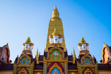 Fototapeta premium Mahathat Wachira Mongkol Temple in Krabi