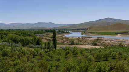 Fototapeta na wymiar Zarrine River Kharam Deh Iran