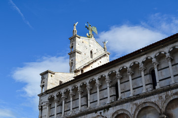 Fototapeta na wymiar Church in Lucca, Italy
