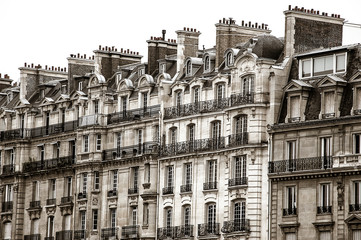 Fototapeta na wymiar Hausmann buildings in Paris (Sepia)