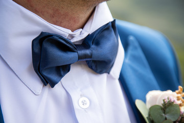 D&eacute;tail du costard du mari&eacute; le jour de son mariage