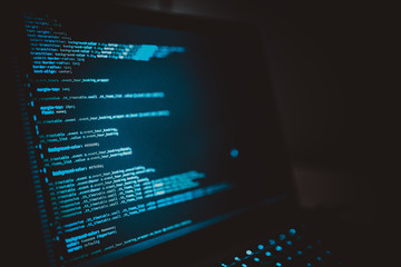 Code auf Computer hacken Programm