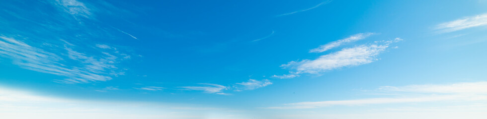 Fototapeta premium Blue sky and clouds in California