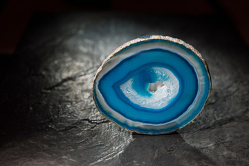 Round blue agate standing