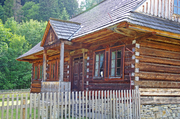 Stare drewniane zabytkowe domy © Patdrig Torc