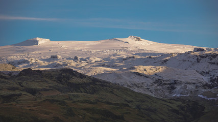 Naklejka premium Cold and snow-covered mountain tops of Iceland. 