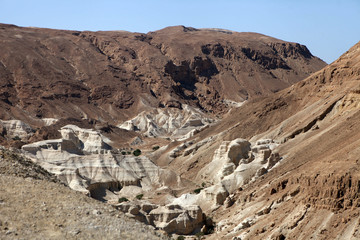 Fototapeta na wymiar Structure of sandy mountains near the Dead sea, Where the Dead Sea rolls have been found, Israel
