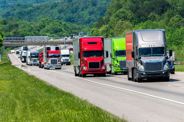 Heavy Truck Traffic On Tennessee Interstate - obrazy, fototapety, plakaty
