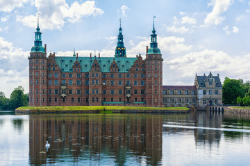 Schloss Frederiksborg im dänischen Hillerød