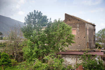 Fototapeta na wymiar decayed structure in italy