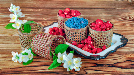 basket blueberry-strawberry pallet Jasmine