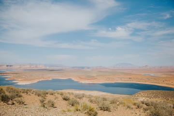 Lac Powell - Lac artificiel situé entre l'Arizona & l'Utah