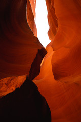 Apercevoir ciel à l'intérieur des caves à Antelope Canyon 