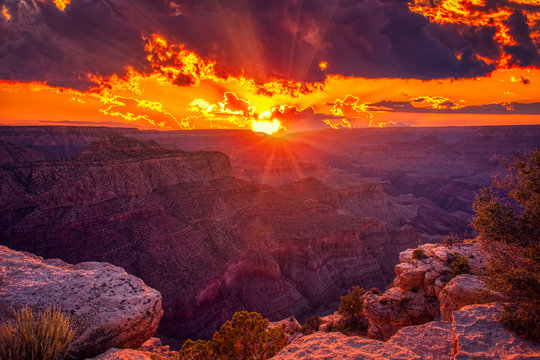 Grand Canyon at Sunset, Grand Canyon National Park, Arizona, USA