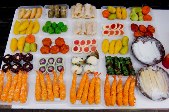 China, Chongqing Market Stall Food