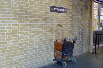 イギリス ハリーポッター 駅 ロケーション