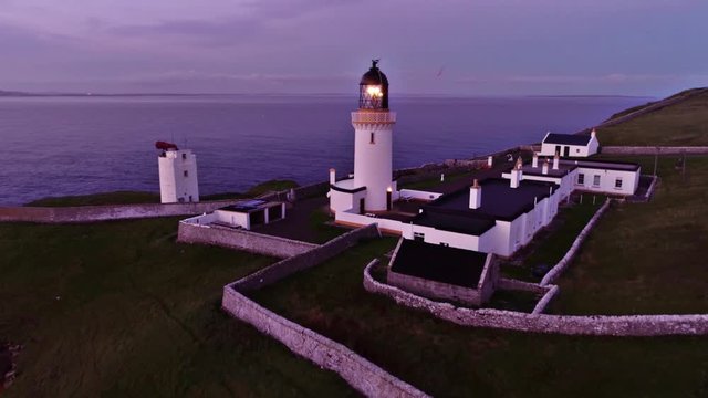 Scotlabd skye beaut&eacute; caste and Lighthouse
