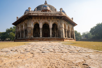 Obraz premium Low, wide angle view of Isa Khans Garden Tomb, part of Humayan's Tomb Complex