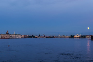Naklejka premium panoramic view of the Neva river with historical buildings
