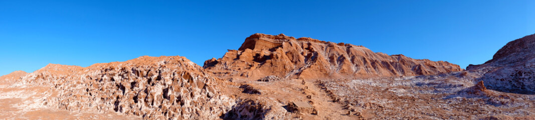 Fototapeta na wymiar Valley of the Moon in Atacama Chile