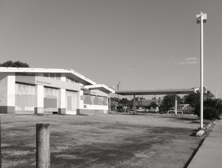 Obraz premium Alte verlassene Tankstelle im mittleren Westen der USA