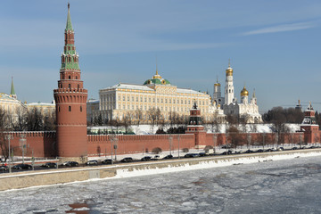 Obraz premium The Moscow Kremlin is a fortress in the center of Moscow.