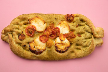 Toast with tomato pesto and goat cheese