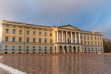 Fototapeta na wymiar Royal Palace in Oslo