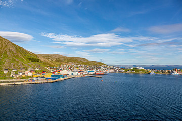 Naklejka na ściany i meble Panoramic picture of isolated Norwegian village of Honningsvag close to north cape in summer